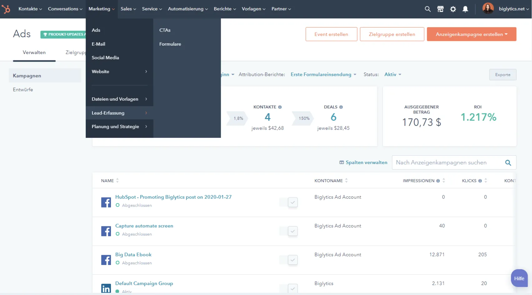 HubSpot-Oberfläche zur Verwaltung von Werbekampagnen mit Menüstruktur, Leistungskennzahlen und Kampagnenliste.