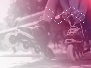 Foto von Inline-Skatern, pink eingefärbt
