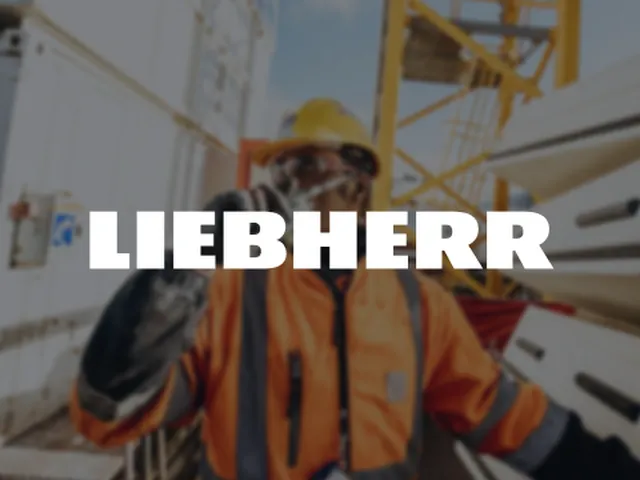 Logo von Liebherr vor einem Foto eines Bauarbeiters mit Helm