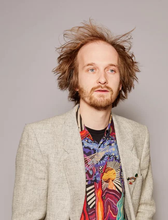 Portraitfoto des KI-Experten Florian Dohmann